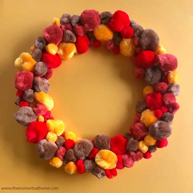 easy kids craft autumn pom pom wreath