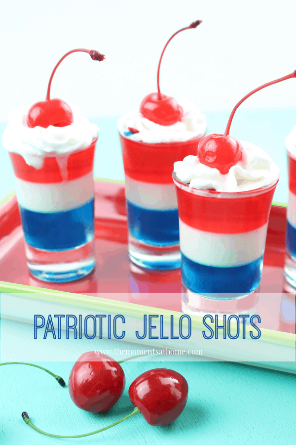 Patriotic JELLO shots are an easy red, white and blue drink recipe for the fourth of July! #patrioticdrinks #redwhitebluedrinks