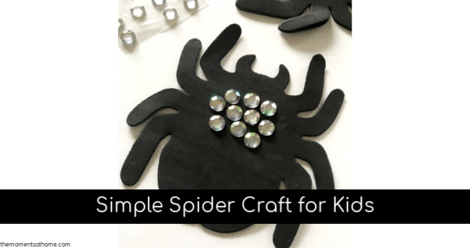 Simple spider craft for kids.