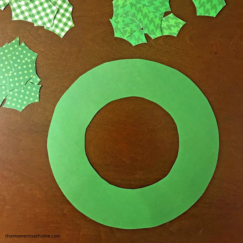 Scrapbook paper Christmas wreath craft. 