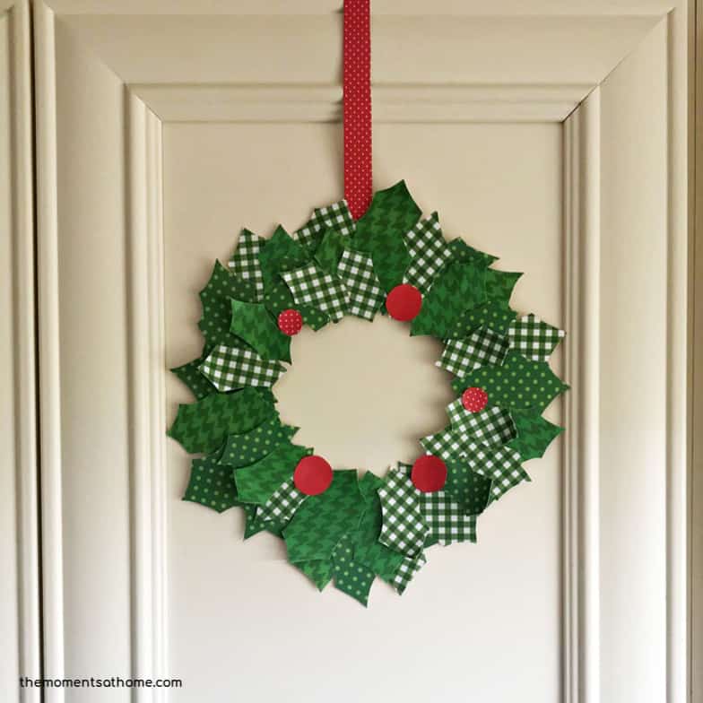 diy paper christmas wreath