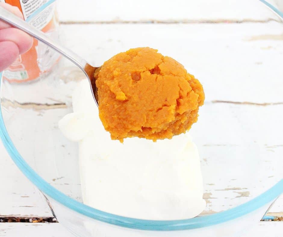 spoon of pumpkin in instructions for how to make low carb pumpkin spice truffles